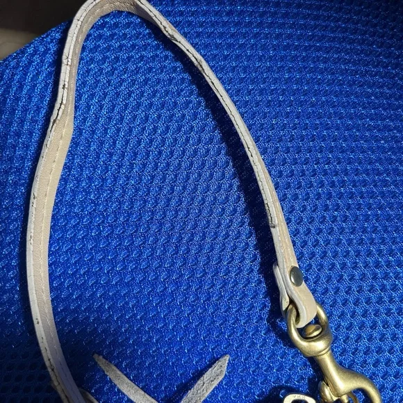 Coach Beige Leather Wristlet Clutch Zip Pouch Small Bag - Picture 3 of 12